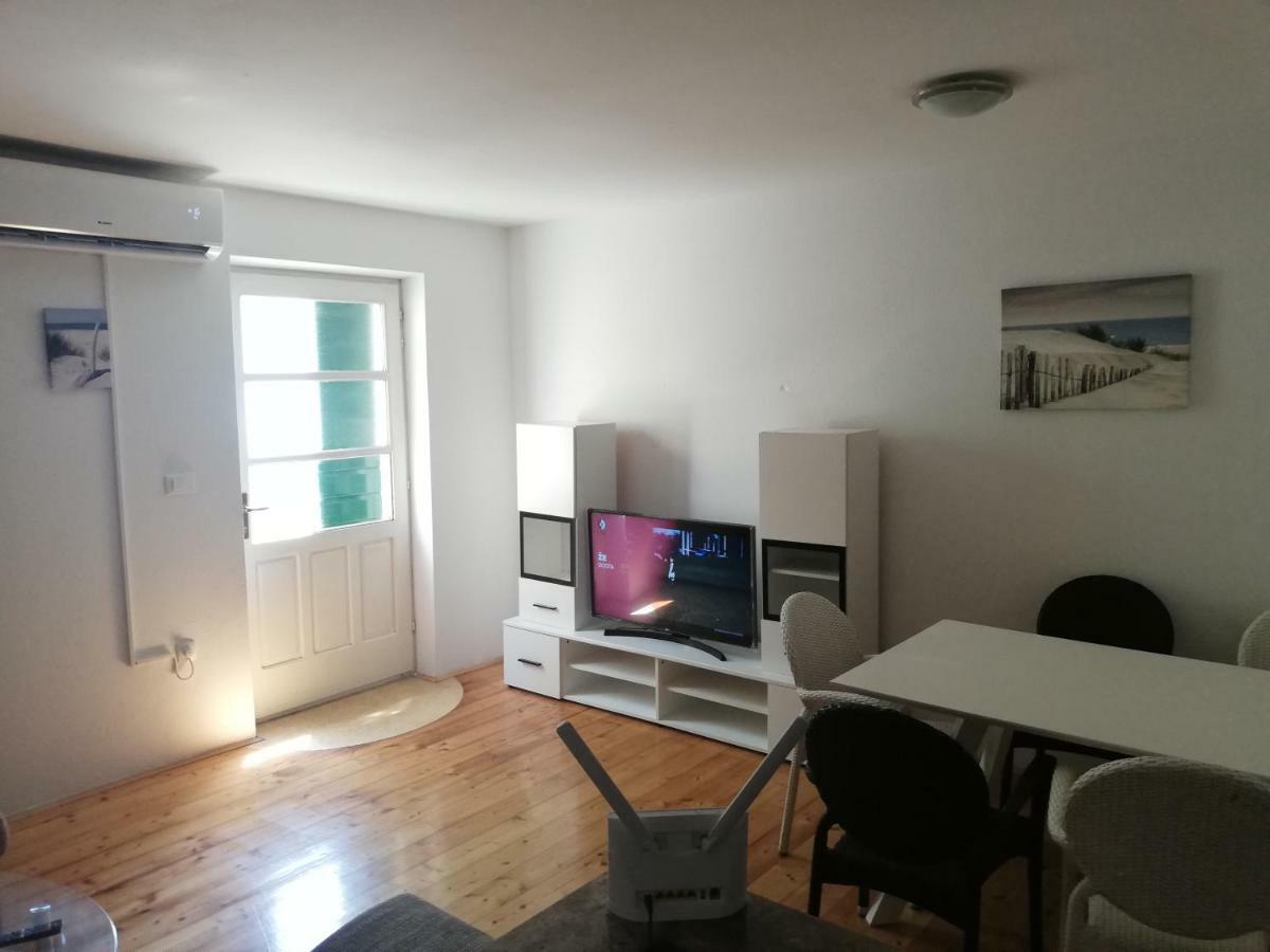 Apartman Marina Крвавица Екстериор снимка