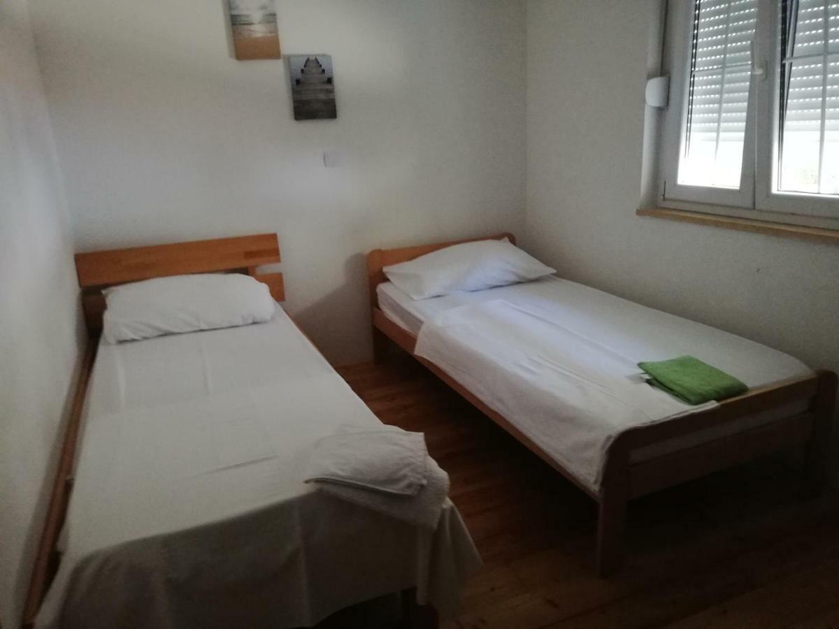 Apartman Marina Крвавица Екстериор снимка